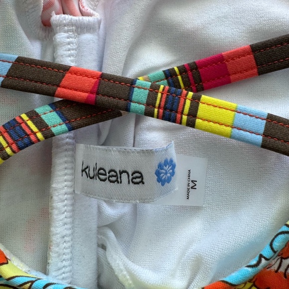 NWT Recycled Capped sleeve Kuleana bikini top - Picture 3 of 5